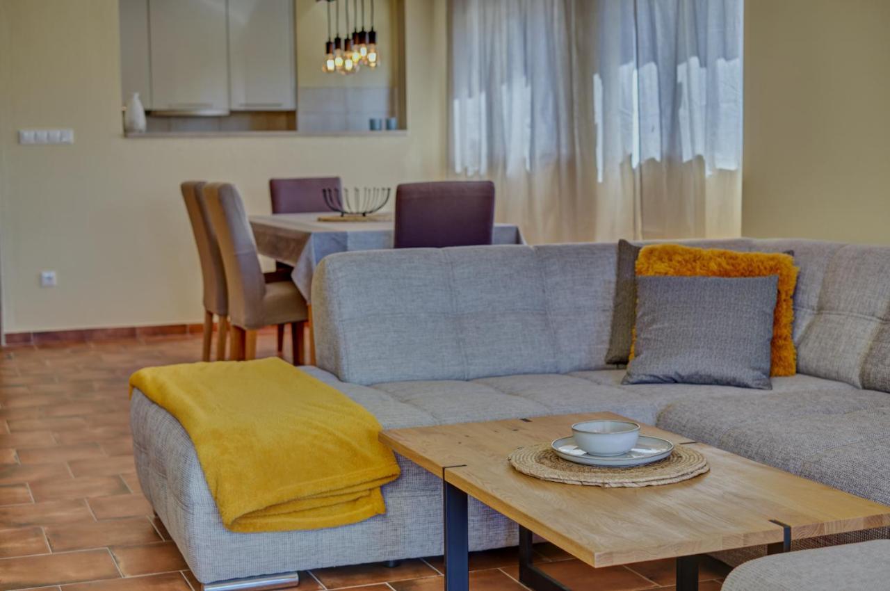 Anovi Holiday Homes By Litto Трогир Экстерьер фото